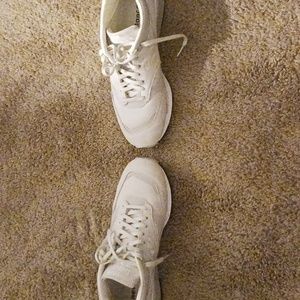 1500 iguanas New Balance